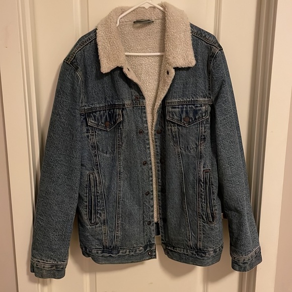Trucker Jacket - Shearling lined - Picture 2 of 5